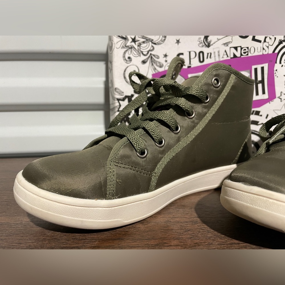 Brash Shoes "Cassidy" Olive Green Military Style Emoji Women's Shoes, Size 7.5 - Picture 11 of 13